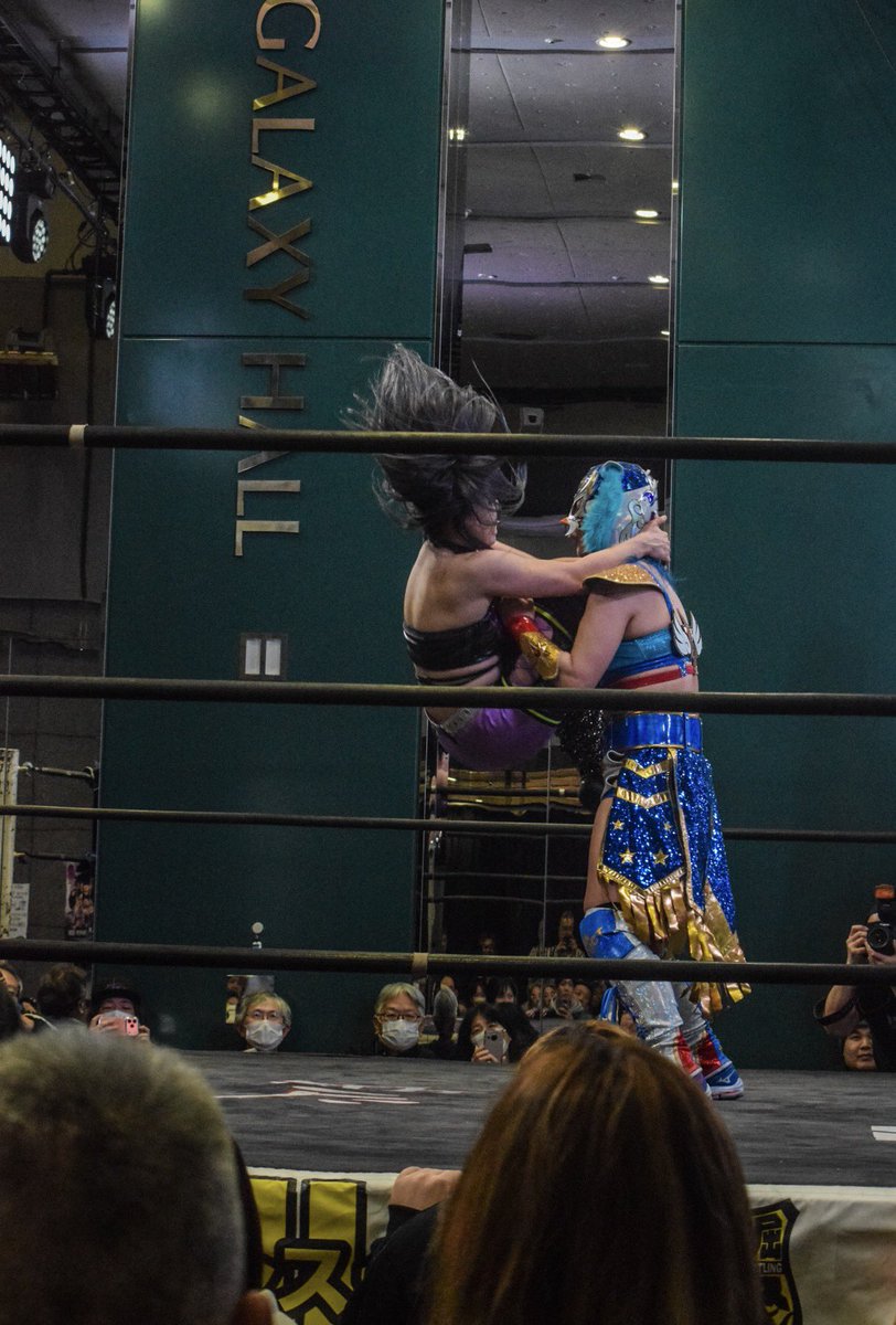 silver_n_blue's tweet photo. #大阪プロレス                     #pw_mg 
#VerteX #松房龍哉             #山﨑裕花 https://t.co/8L4I9w2WYX