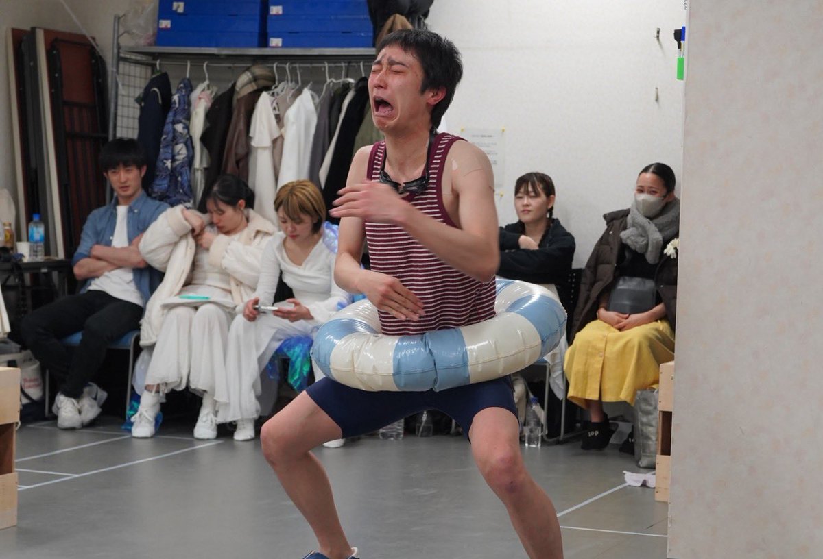 haruu4646's tweet photo. 舞台『八月のシャハラザード』

最終稽古が終わり
12日、13日と高知公演があります！

沢山の方々に見てもらいたい作品になっておりますので、是非お越しください！

ご予約はこちら
https://t.co/EHKXTfZfKE

#八月のシャハラザード https://t.co/5Agnl5MgwU