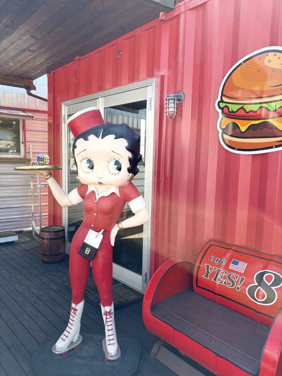 marina14n01's tweet photo. #YES8
公園で休憩😋
ポテト🍟とオニオンリング🧅
めちゃくちゃ美味しい😋
ビーフハンバーガー🍔はお兄さんに
家に持ち帰りました
ビンの三ツ矢サイダーのなんかオシャレやったな
今度はゆっくりお店で食べてみたい https://t.co/M3tftEj0mc