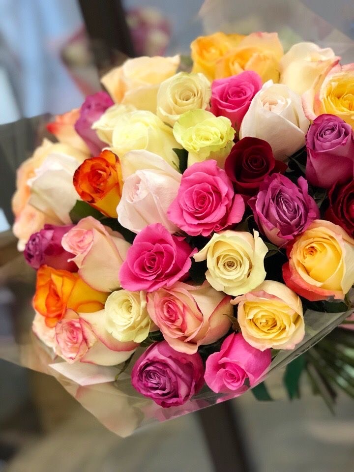 🔴8 mars :journée internationale de la femme
Ce jour qui voudrait fêter le femmes est une mascarade
Chaque année le droit des femmes régresse alors imaginez vous si l'extreme droite arrive au pouvoir
A vous , nos soeurs, nos meres nos amies
,toutes des combattantes qui ne font