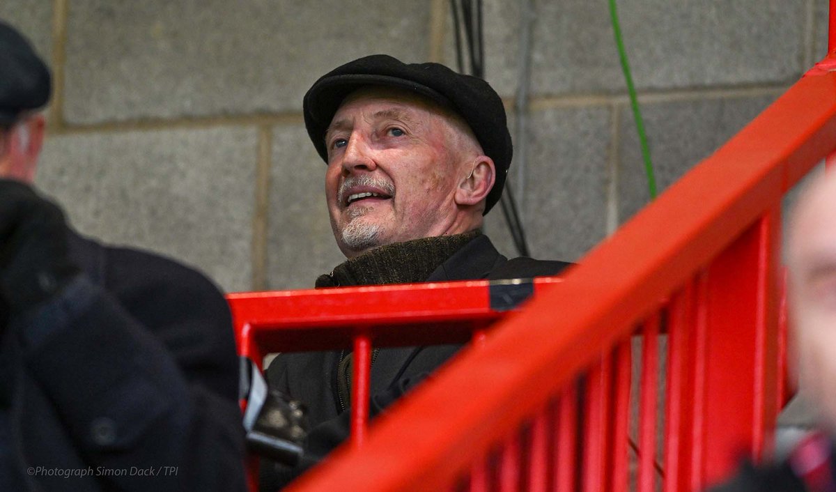 Simon Dack tweet media