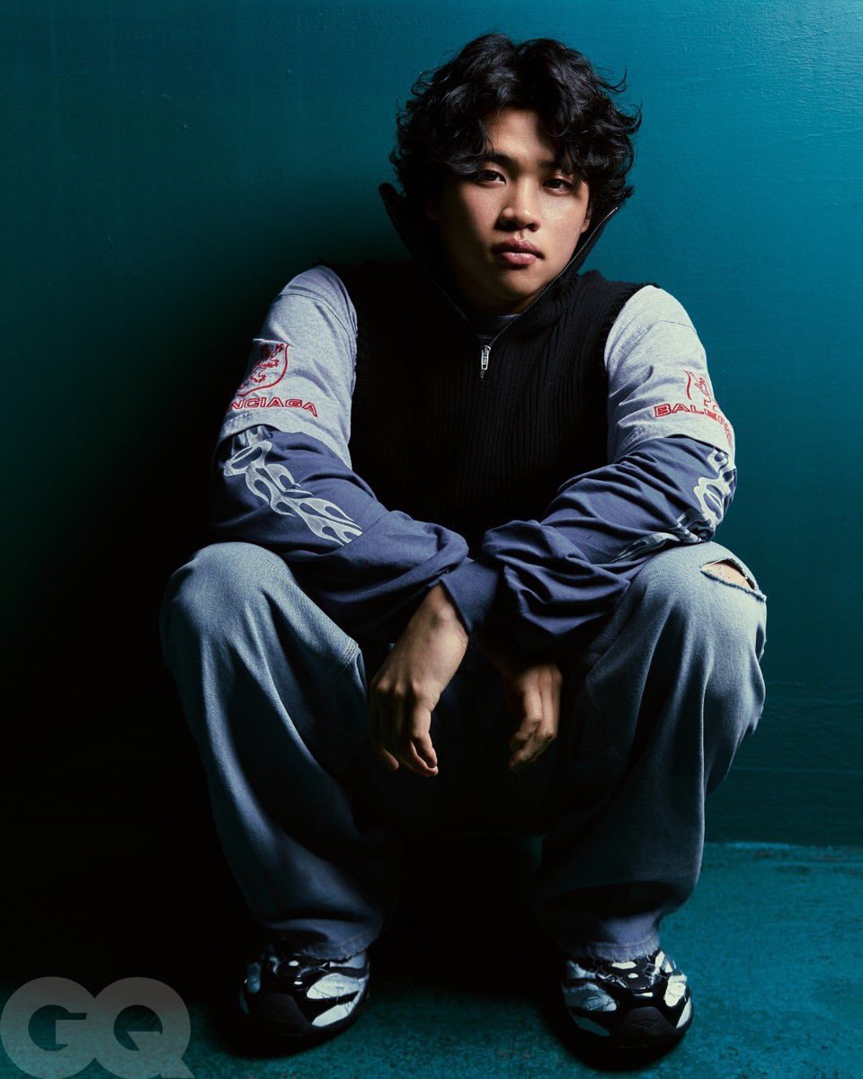 Rakuohtani's tweet photo. これ、ananに匹敵できるじゃない？😻
完全にアイドルかモデルじゃん！🤩
#孫易磊
#lovefighters 
#GQsports
#GQTaiwan 

https://t.co/UPBvSj3jaW https://t.co/g3fzeCxSFM