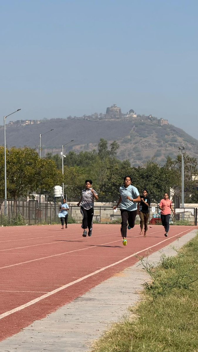MYB_Bundi's tweet photo. In Bundi, the spirit of sport is shining bright as women athletes come together for the ASMITA League athletics events on International Women’s Day.   #ASMITALeague #KheloIndia #ShePlaysIndiaWins #BreakingTheGlassCeiling https://t.co/1O3qRjFnM2