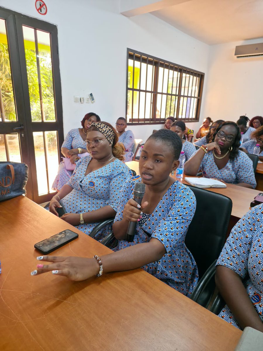 SOCIETE DES POSTES DU TOGO tweet media