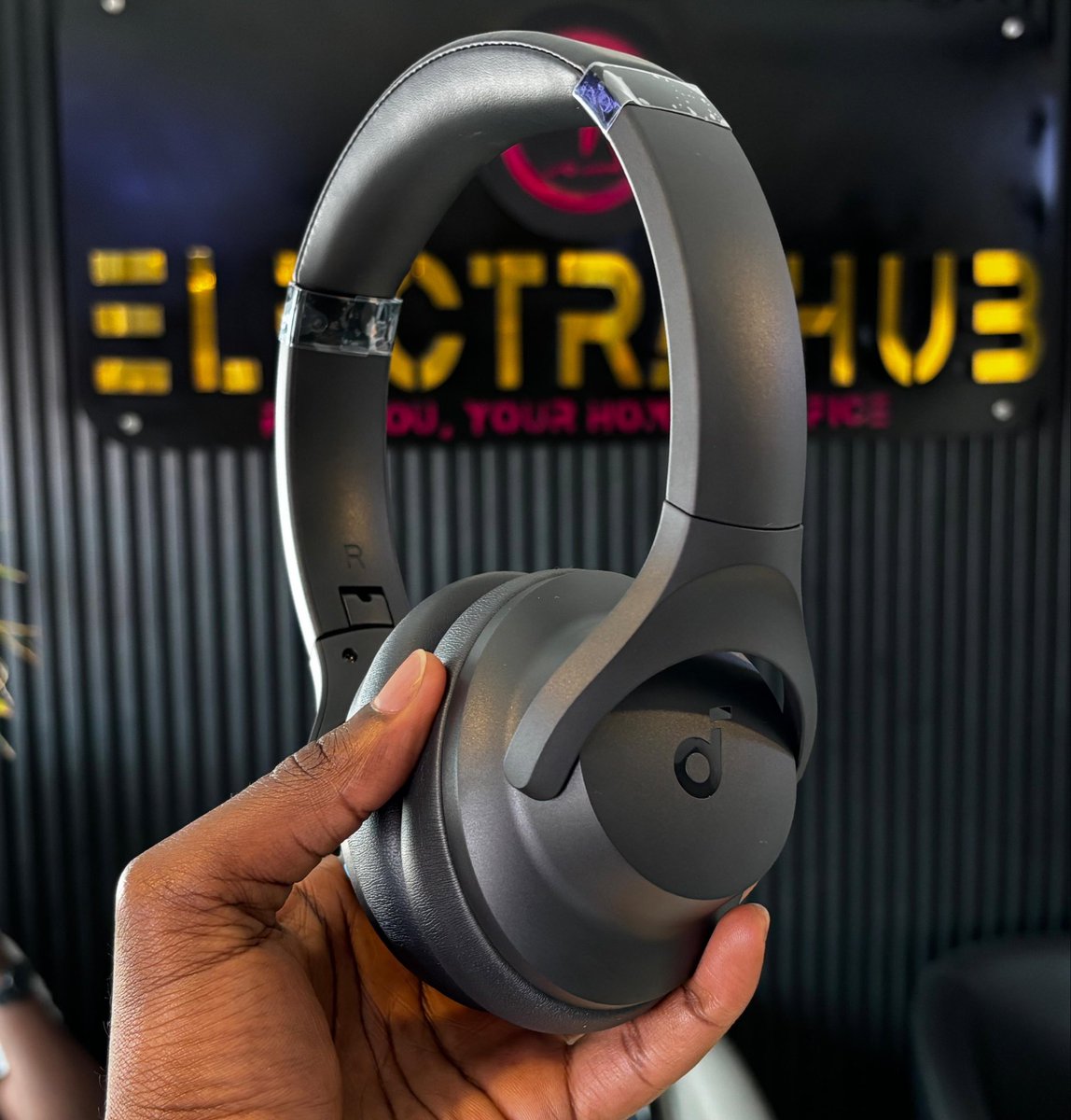 electrahub's tweet photo. Anker Soundcore Q11i Over-Ear Headphones 
*@Ksh.3,999*
-0758842833 https://t.co/gg7xGafHVv