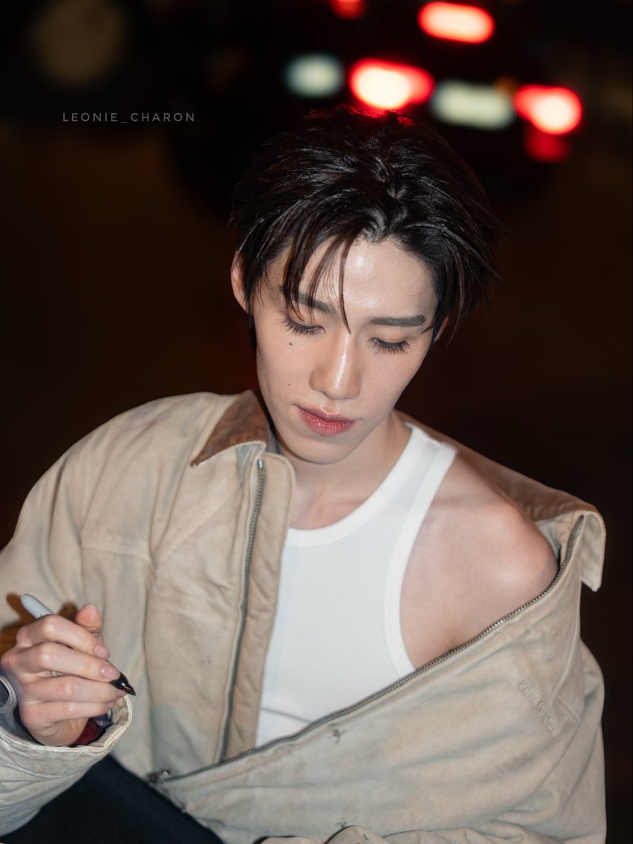 CharonTurpin's tweet photo. PP Krit for Balenciaga 
Paris Fashion Week F/W

Tous droits réservés, ne pas utiliser sans autorisation / All rights reserved, Do not use without agreement

#BalenciagaWinter26xPPKrit 
#Balenciaga #PFW #PPKritt #thailand @PPKrit_Ent https://t.co/kBgTK0p796