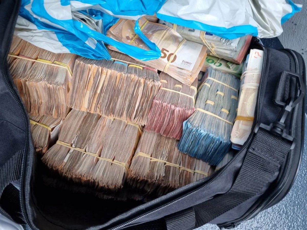 🔴 Подпоручик Киже tweet media