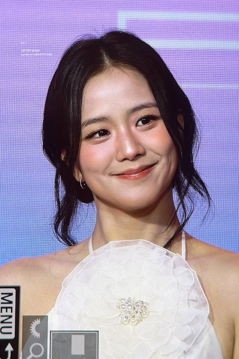 Off the Page🫨💓 tweet media