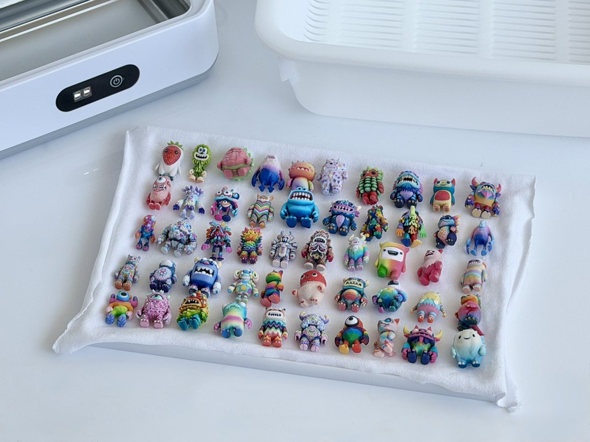 mitsuki_fab's tweet photo. 100体フルカラー3D プリントモンスター
残りのサポート除去も終わって 全部そろった

コレは やばい♪
来週末 写真や動画 ゆっくり撮って投稿予定

Bダッシュ@3df_info さん コラボ企画 https://t.co/XmgvAy0l90