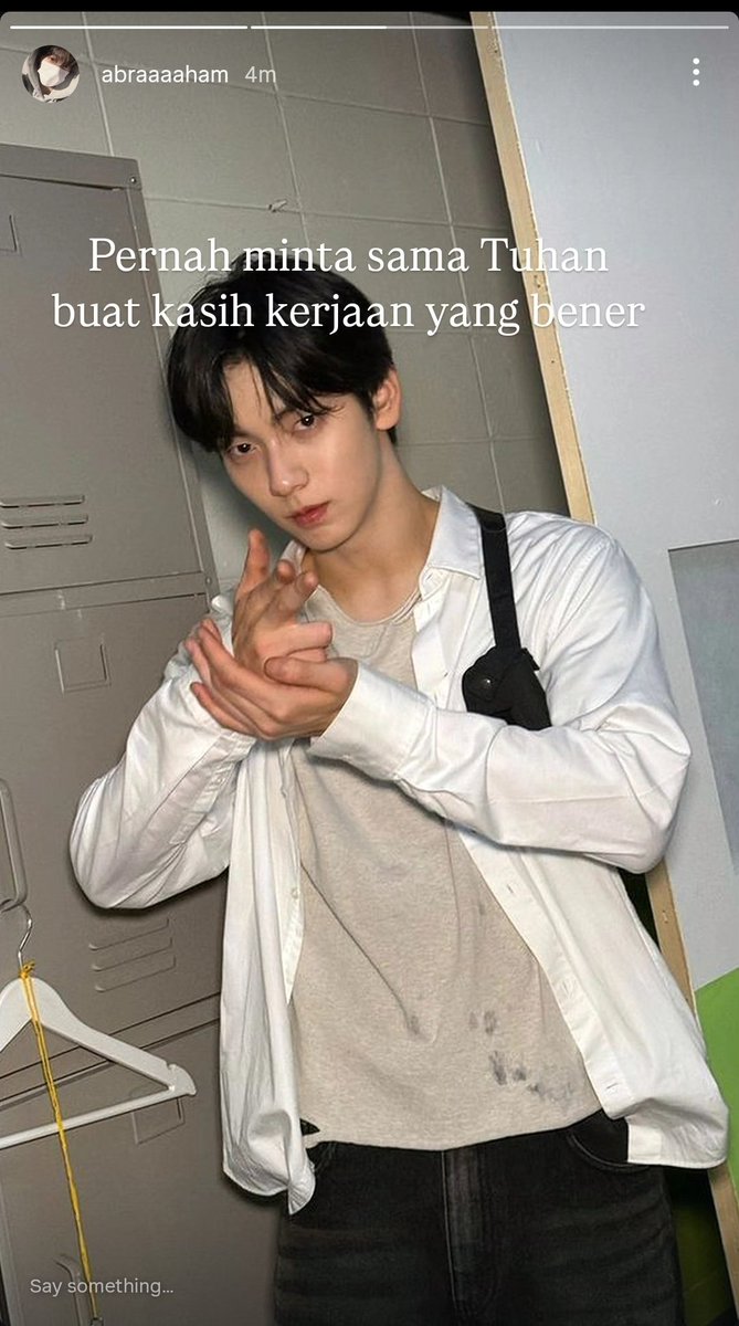 ra. tweet media