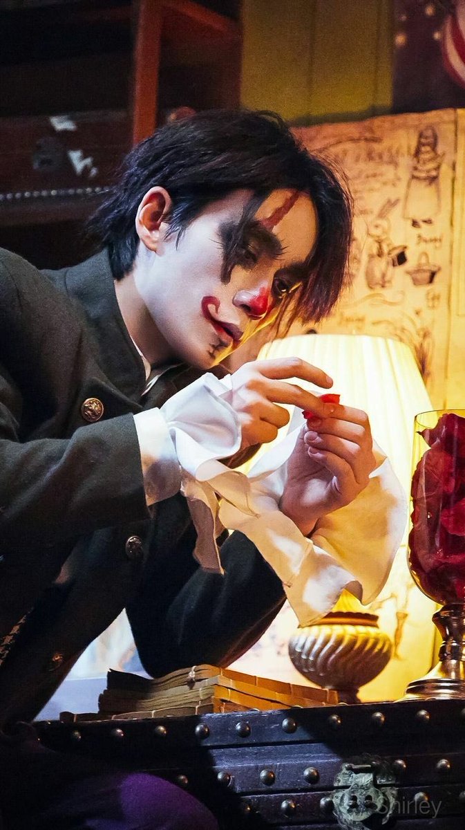 caleidoscopeey1's tweet photo. Never forget his commitment to every character he brings to life ❤️!
#ZhuYilong https://t.co/fJora3NBn5