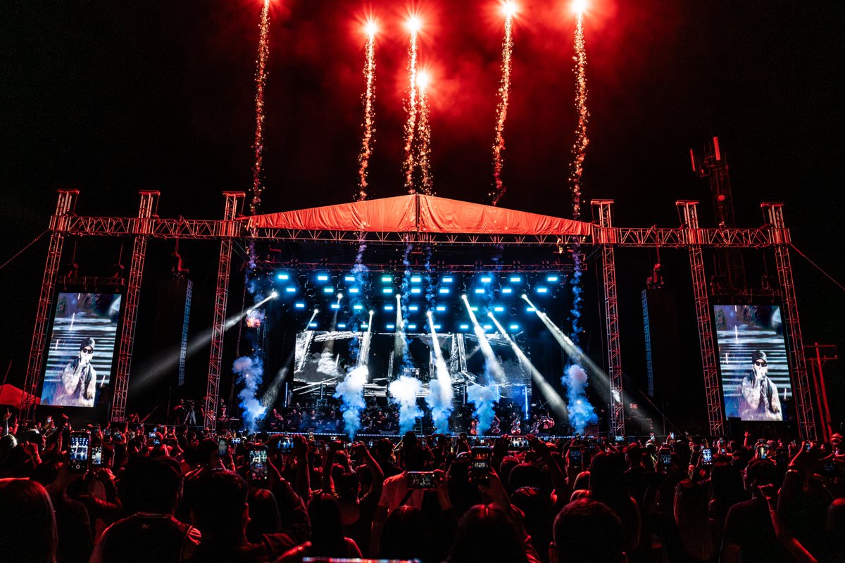 yandeloficial's tweet photo. Que vibra mas brutal! Gracias Torreón, México 🇲🇽❤️ https://t.co/tmLr5dUi7q