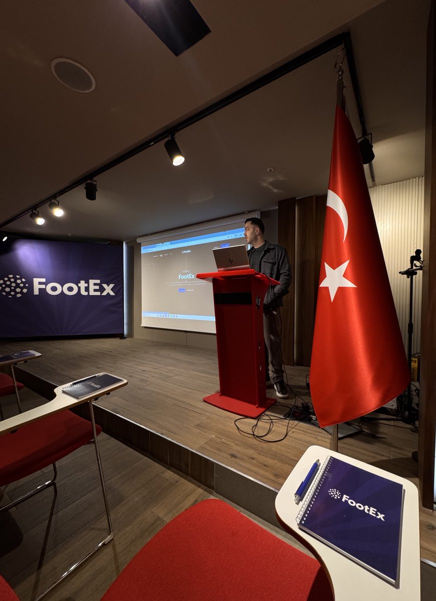 FootEx tweet media