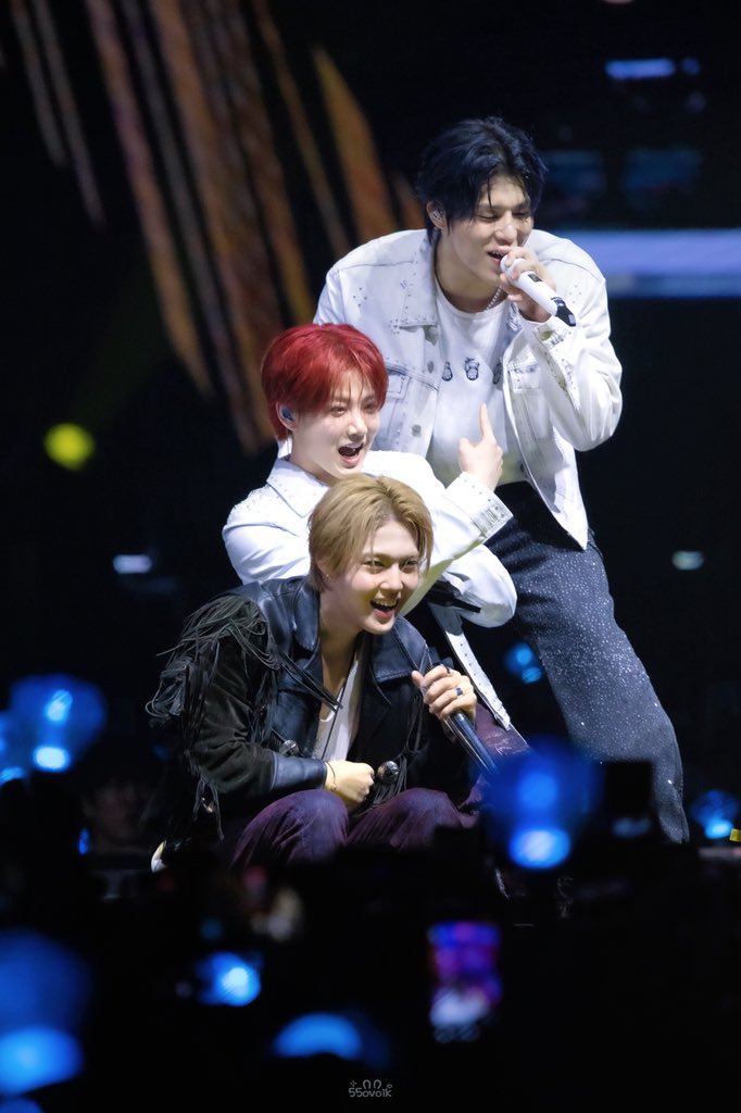 260306 마카오

귀여웡♡

#도영 #DOYOUNG #ドヨン
#준규 #JUNKYU #ジュンギュ
#박정우 #JEONGWOO 
#パクジョンウ 
#TREASURE