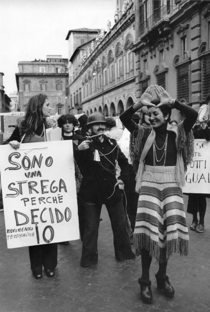 chiastra_'s tweet photo. GIORNATA INTERNAZIONALE DEI DIRITTI DELLE DONNE #8marzo https://t.co/sVAggo5XTR