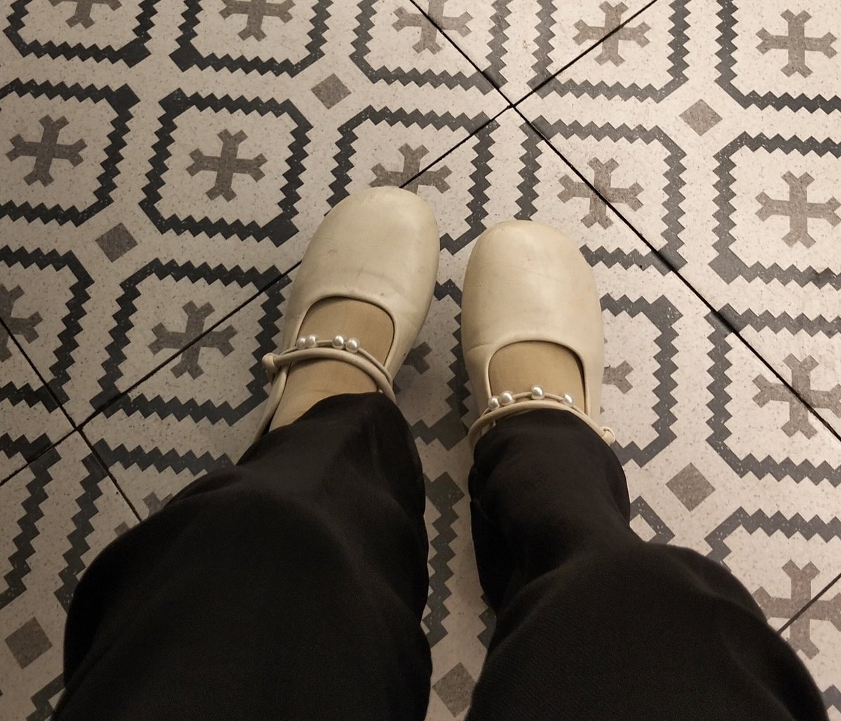 𝜗ৎ𝐒𝐚sa |looking for moots aff tweet media