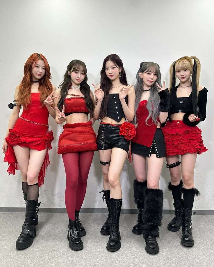 SSÈRAPHINA tweet media