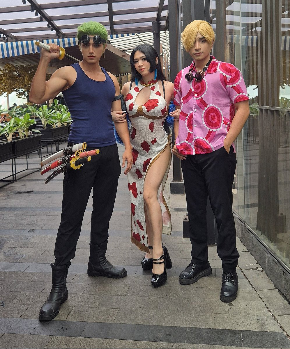 YKLN (林方君) tweet media