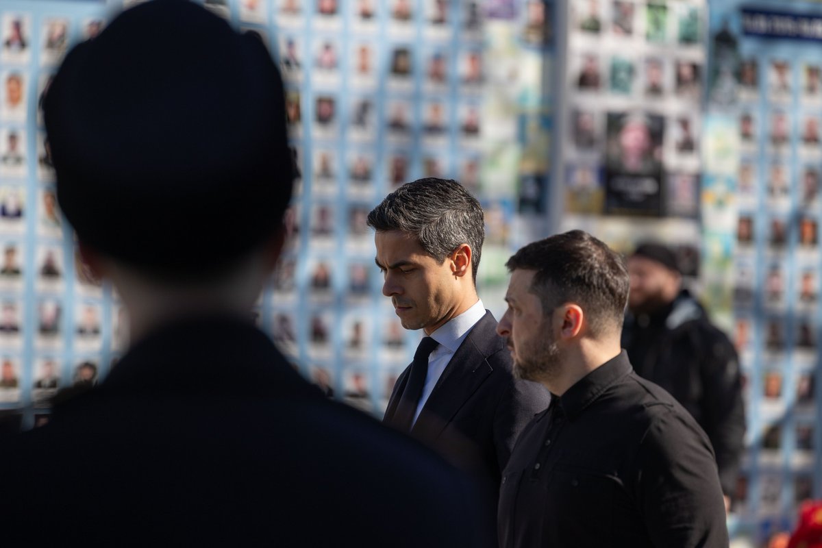 Volodymyr Zelenskyy / Володимир Зеленський tweet media