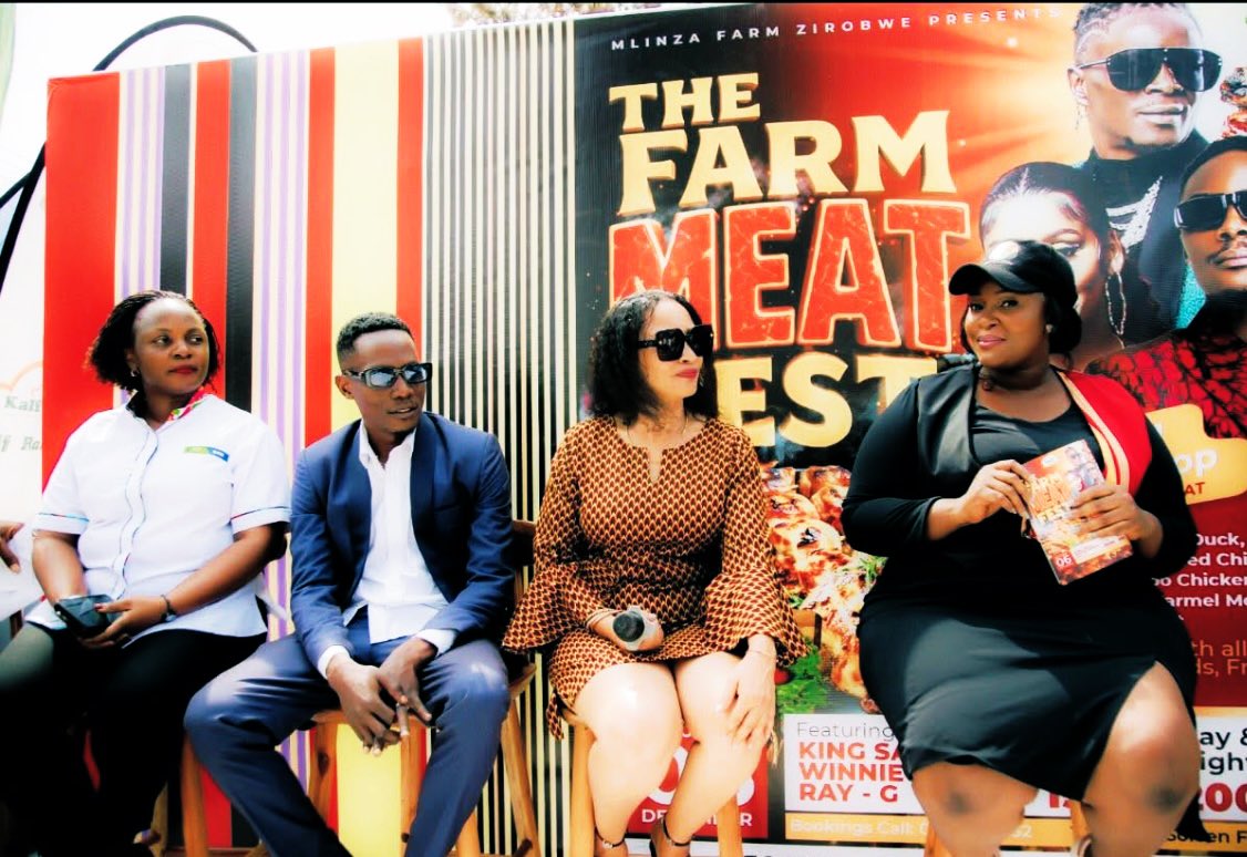 DollyKhan tweet media