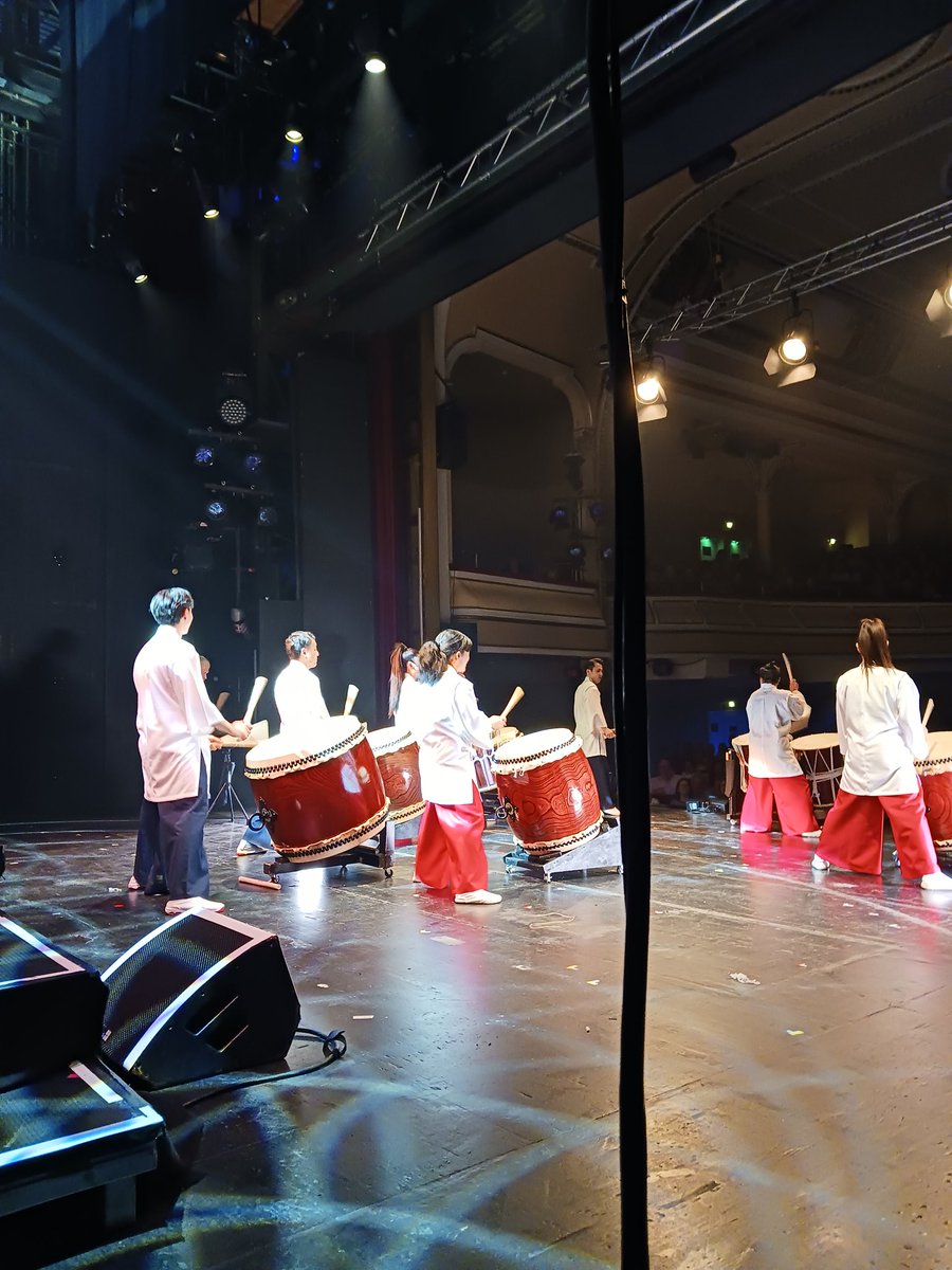 MasamitsuT's tweet photo. Danke schön Erfurt!

07.03.2026 Infinity TOUR

#kokubu #erfurt #shamisen #三味線 #津軽三味線 https://t.co/BBfmAOx0nd