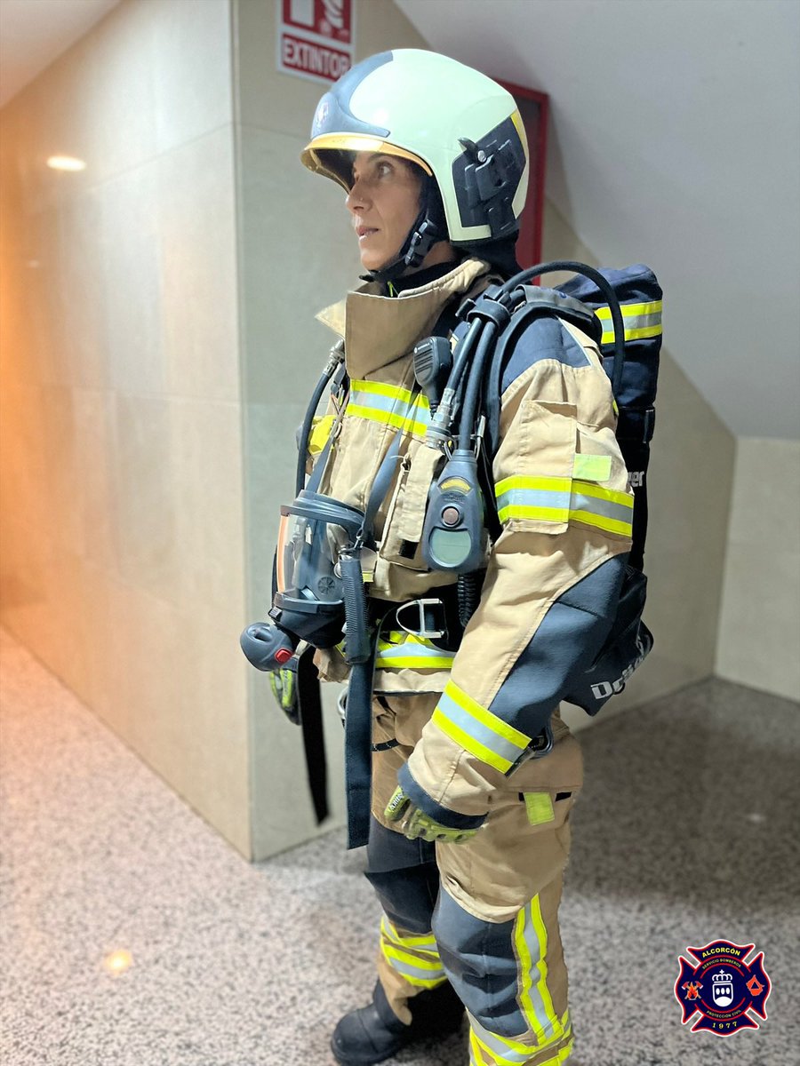 alcorconbombero's tweet image. 🚒 8 de marzo.
Día de San Juan de Dios

Orgullo de profesión y de todos los compañeros que cada día están al servicio de los demás

Y hoy también, en el Día Internacional de la Mujer, un reconocimiento especial a las mujeres que forman parte de este oficio

Felicidades #bomber@s