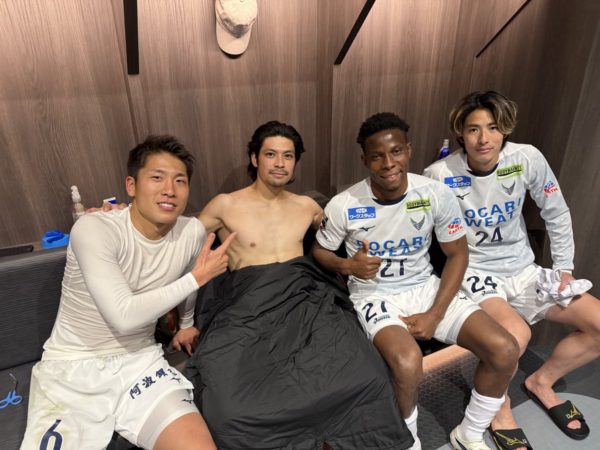 nakagawapiko's tweet photo. 百年構想リーグ5節
vs 金沢 4-0 WIN
少しずつですがチームとして目指す形がみえた試合でした
浮かれる事なく、課題に向き合い次節
ホーム讃岐戦も全力で

現地金沢まで来ていただいたヴォルティスファミリーのみなさん
寒い中ご声援ありがとうございました https://t.co/Mn6r572J7v