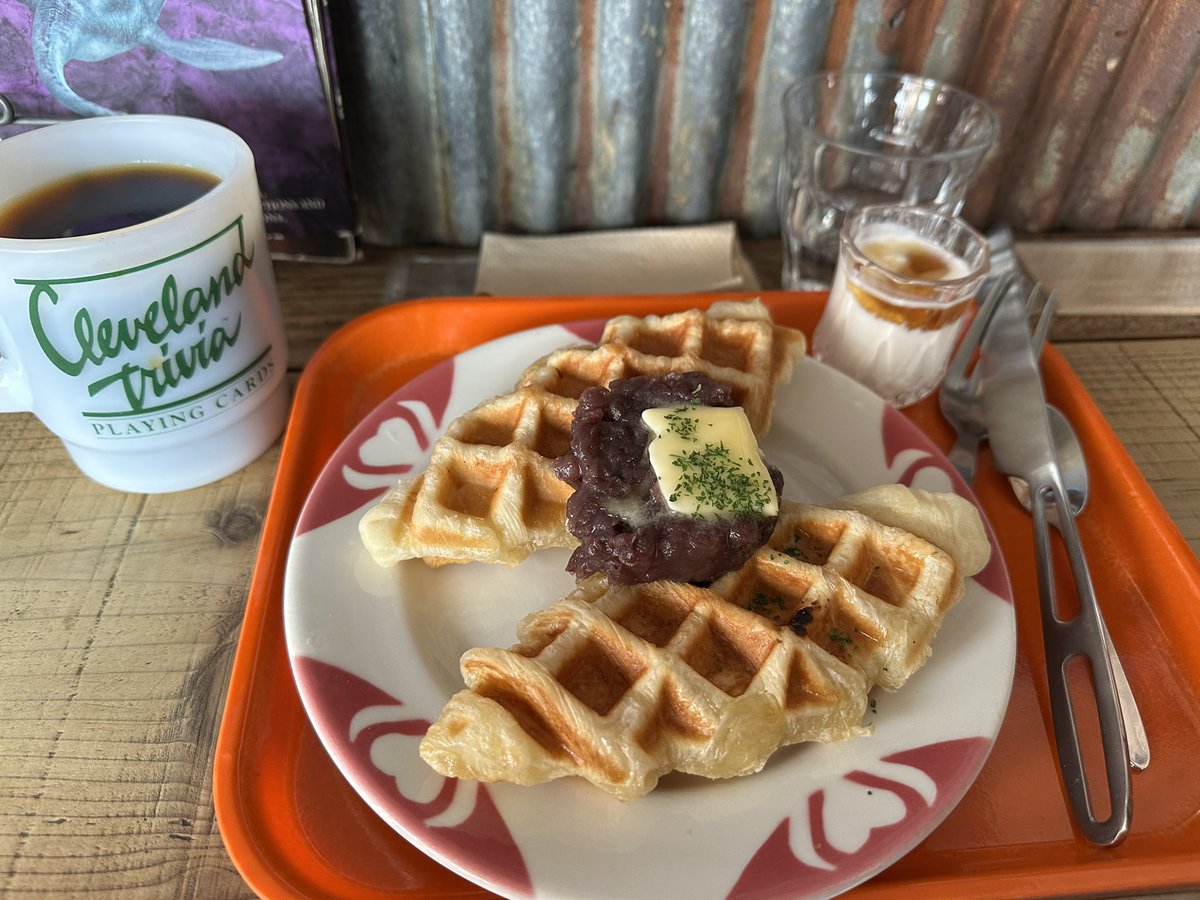 Hap_mg's tweet photo. ゆいにしおちゃんきっかけで知ったカフェでモーニング🌞名古屋っぽい物食べたくて、あんバター✌🏼✌🏼 https://t.co/Px7AjN6C9A