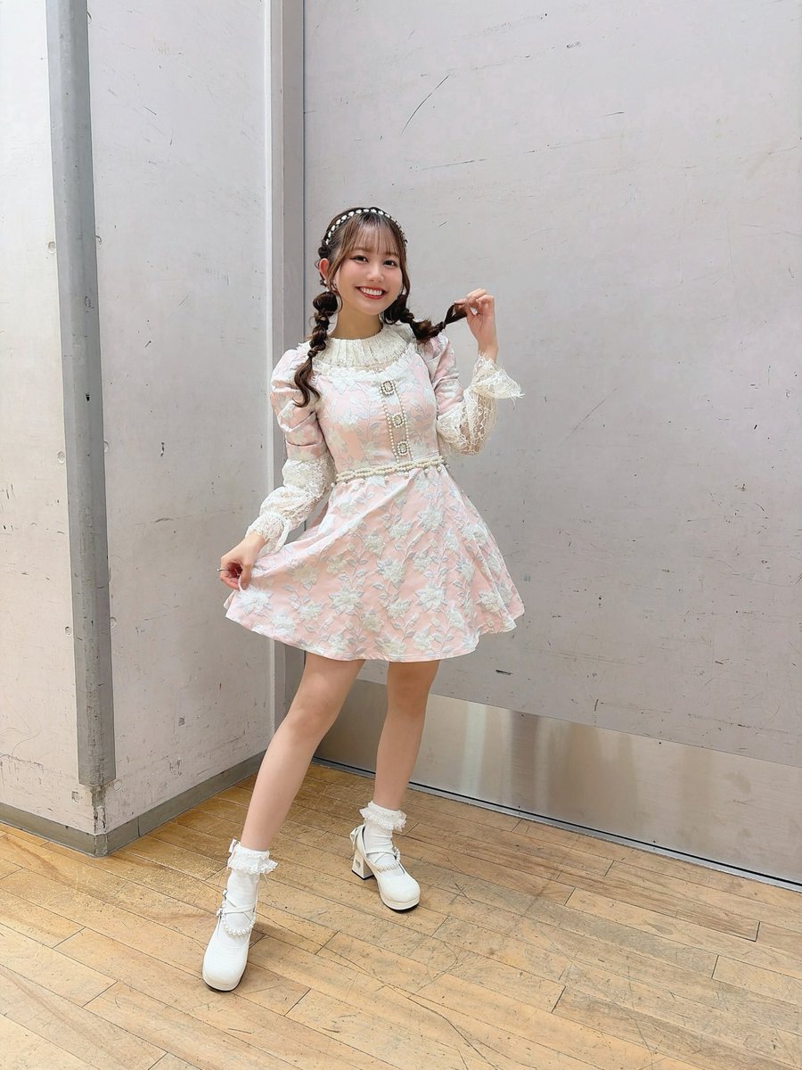 VKFes2026 見てくださいっ！かわいいお衣装🌸 昼と夜でこんな感じで