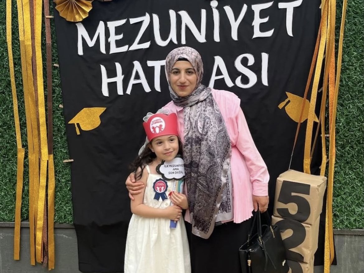 cekomastık kirke tweet media