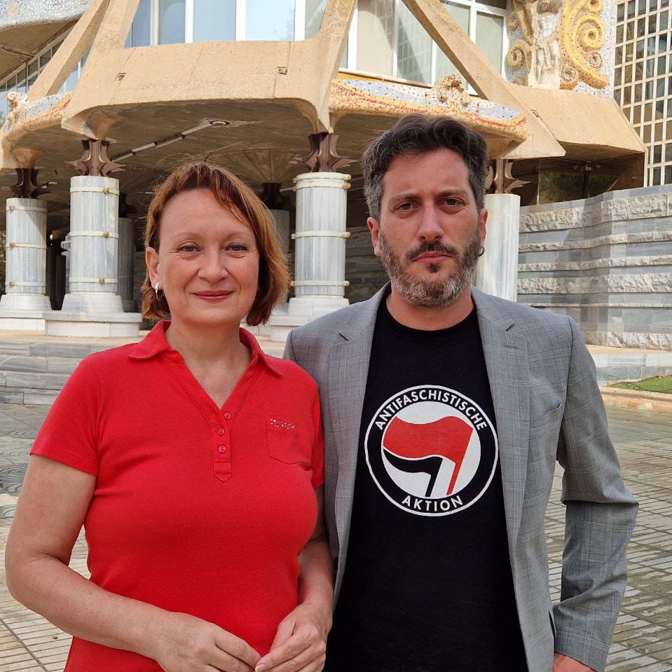 Hoy es 8M.

En los medios de comunicación regionales se suceden las entrevistas a grandes mujeres: investigadoras, empresarias, sindicalistas, artistas, políticas…

Para la que nunca hay ni una línea de reconocimiento, ni una entrevista, ni una nominación, es para la única