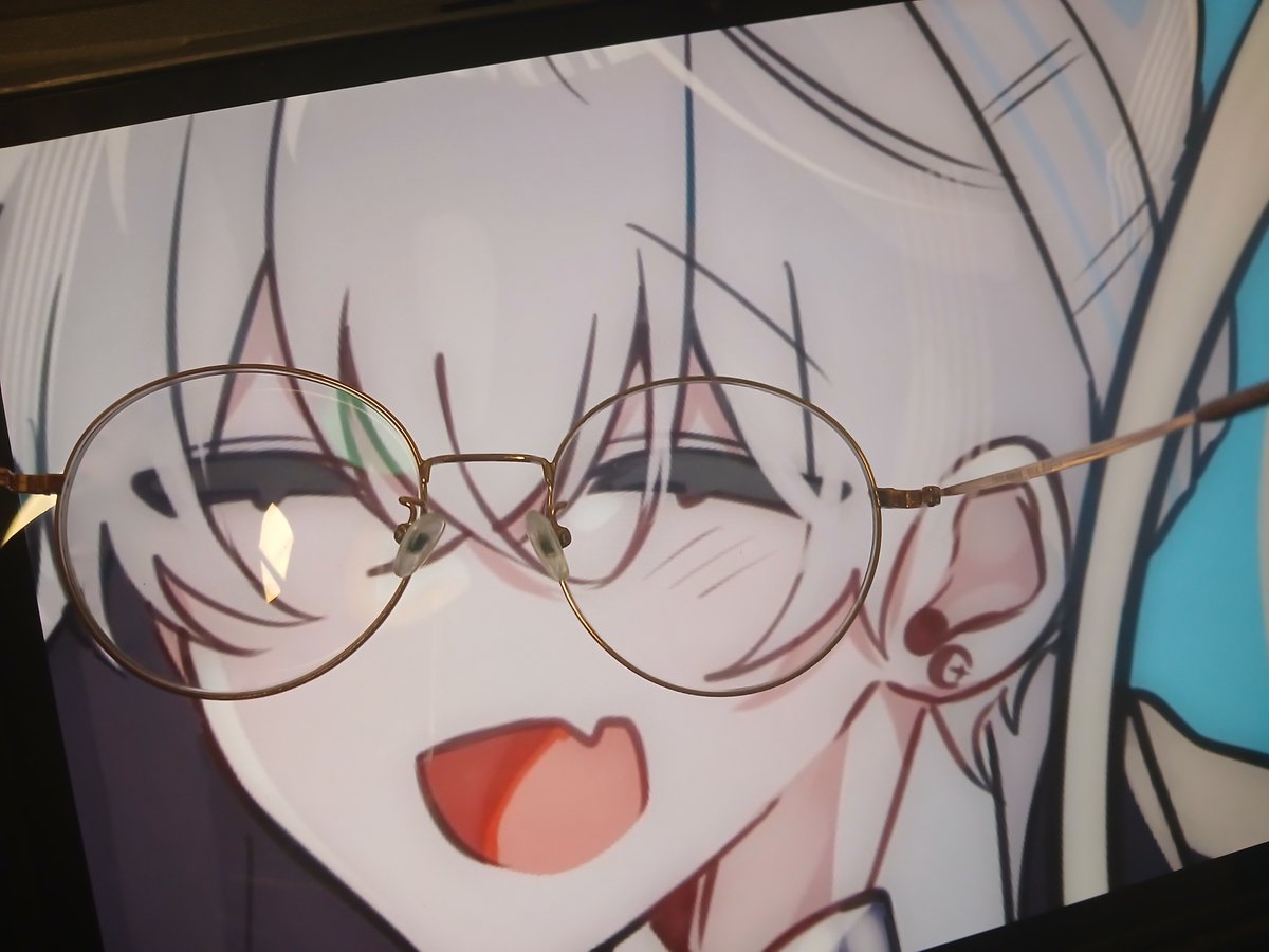 𝑅𝑒𝑙𝑖𝑙𝑙𝑖𝑛 tweet media