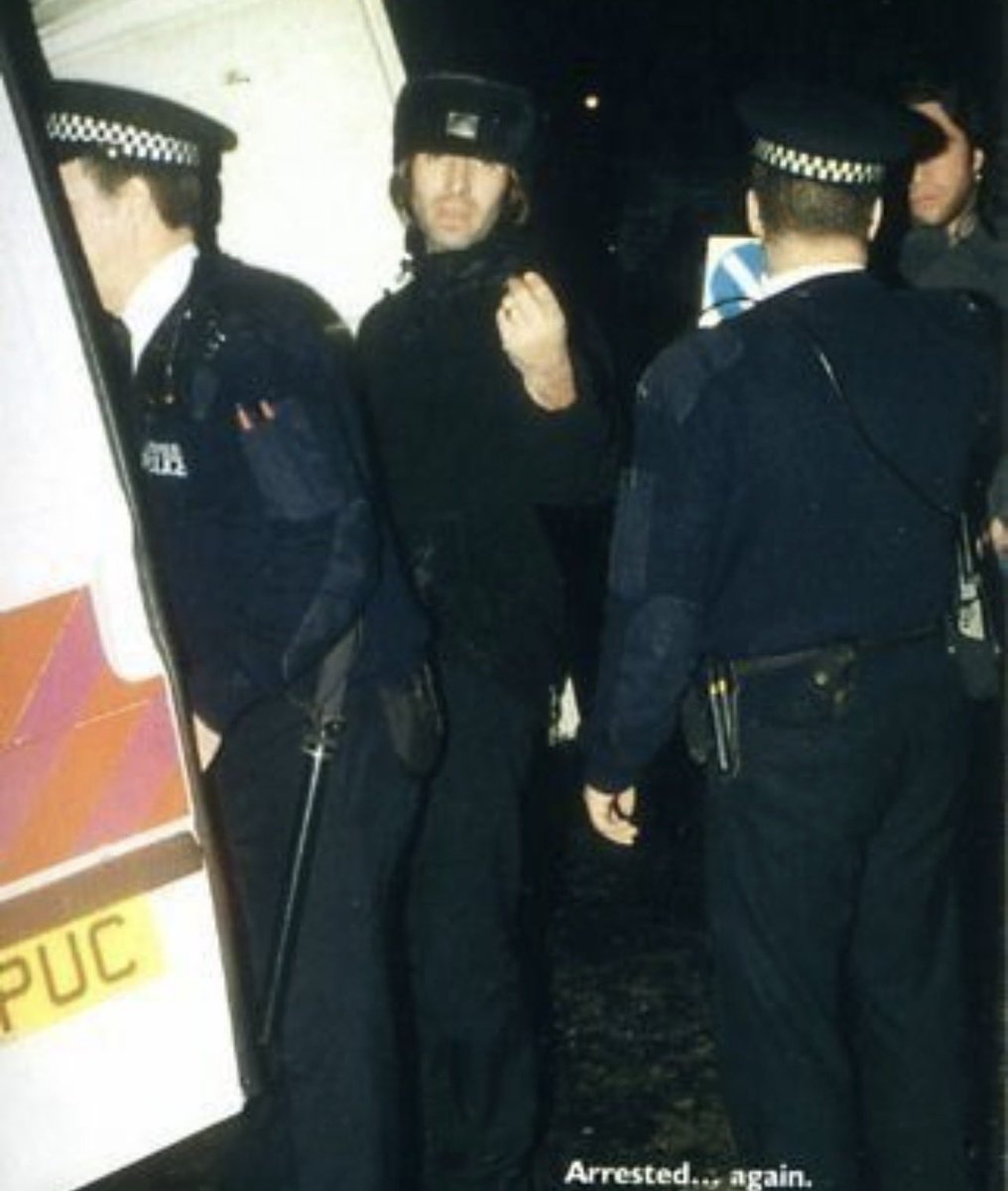 ⋆˚꩜。SKYLER(THE oasis fan)saw oasis。꩜˚⋆ tweet media