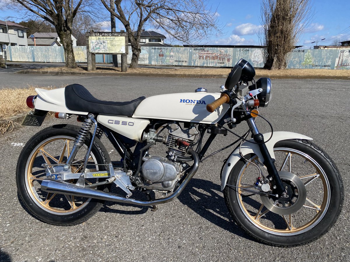 kanisawa1366871's tweet photo. トップブリッジ交換!
CG125の社外を流用
#CB50 https://t.co/KiD060hCJU