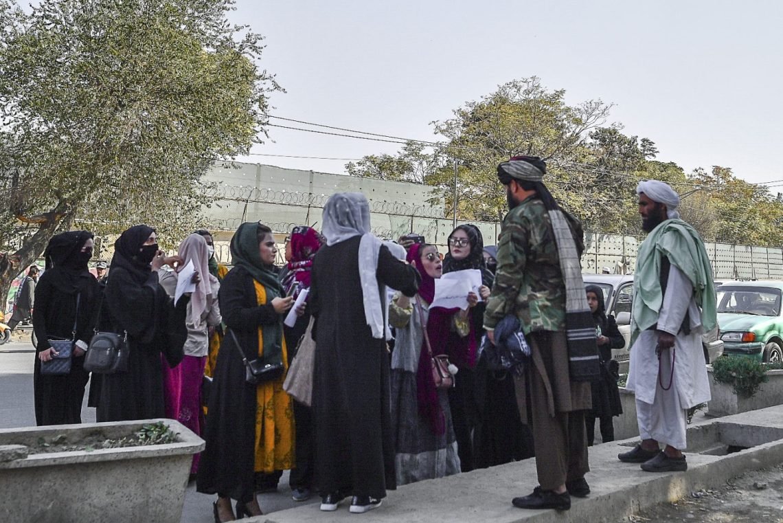 8AM_Media's tweet image. 8 March; Afghanistan Freedom Front: Women’s Situation in Afghanistan Worsens Daily 

Read more: 8am.media/eng/8-march-af… 

#8March #8MarchWomensDay #8am_media #Taliban