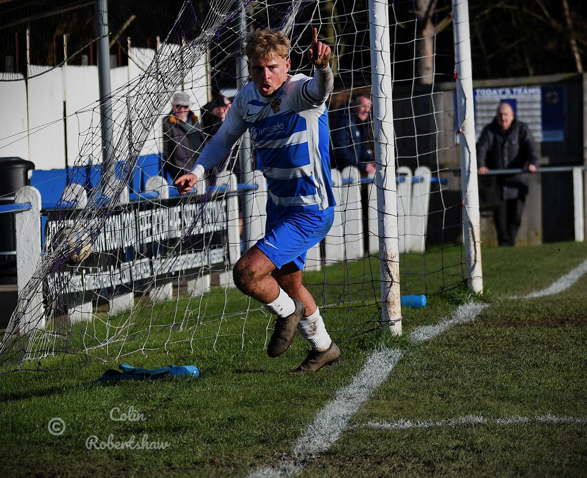 RACAimages's tweet photo. A few photos from Ryton &amp; Crawcrook Albion vs Chester le Street Town where the hosts won by a single goal in a tight contest at Moor Park. The full album is on my Facebook page and that of the club. @CestrianTweet @RACAFC1970 @EbacNorthernLge https://t.co/ZfAoYb5d7E