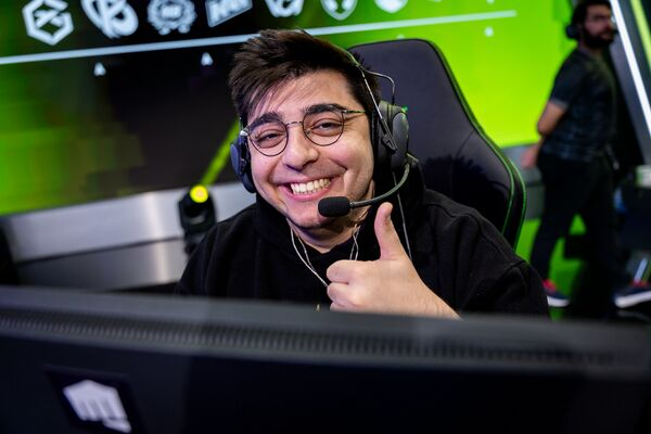 Hotspawn Valorant tweet media