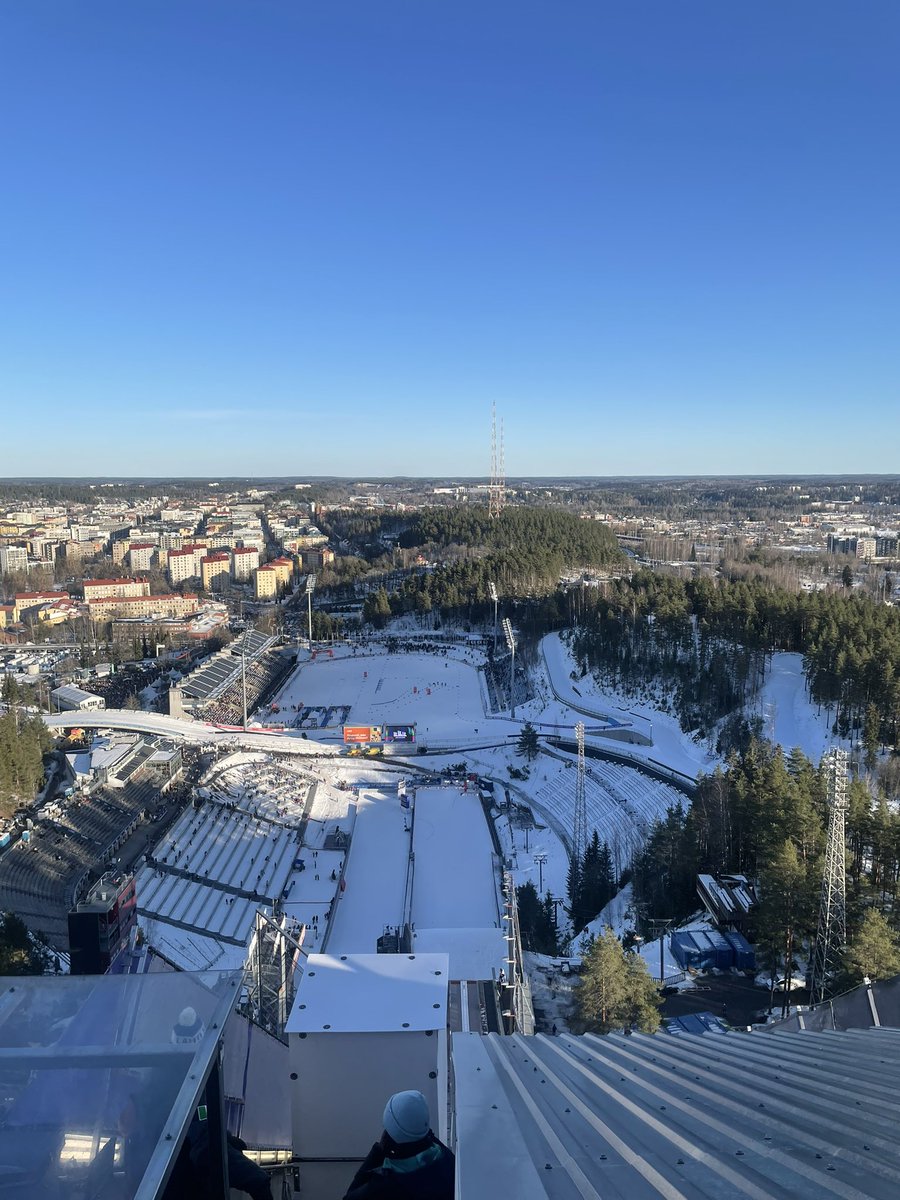 ir_rkp's tweet photo. Lahti on hieno kaupunki! ❄️🎿⛷️

Erinomaiset päivät yritysvierailujen, kaupunginedustajien, perussuomalaisten ja tietenkin Salppurin kisojen parissa. Mahtava tunnelma upeassa säässä.

Kiitos kaikille järjestäjille ja etenkin Francis, Pekka ja Elina! ❤️

(Fanikuvassa neljän olympiakullan Simon Ammann, edelleen kisaamassa.)