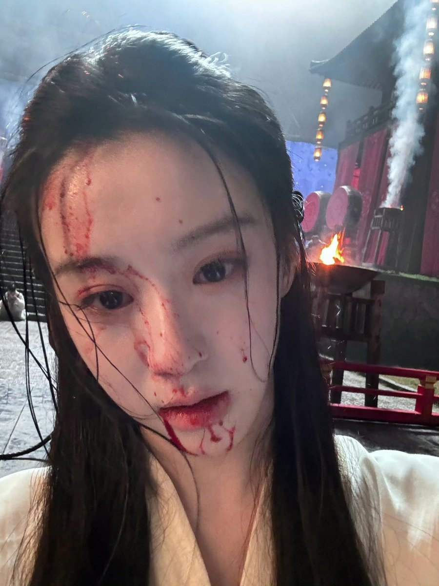 dzlswl's tweet photo. 피칠갑한거왜케좋지진짜 https://t.co/IjuV5vm7A8