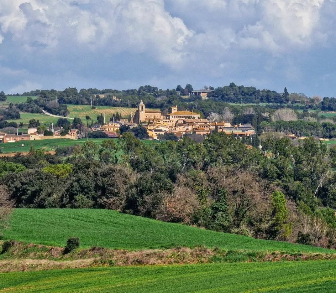 ricardrigall's tweet photo. Viladasens. #viladasens #gironès https://t.co/GjABIqy7mU