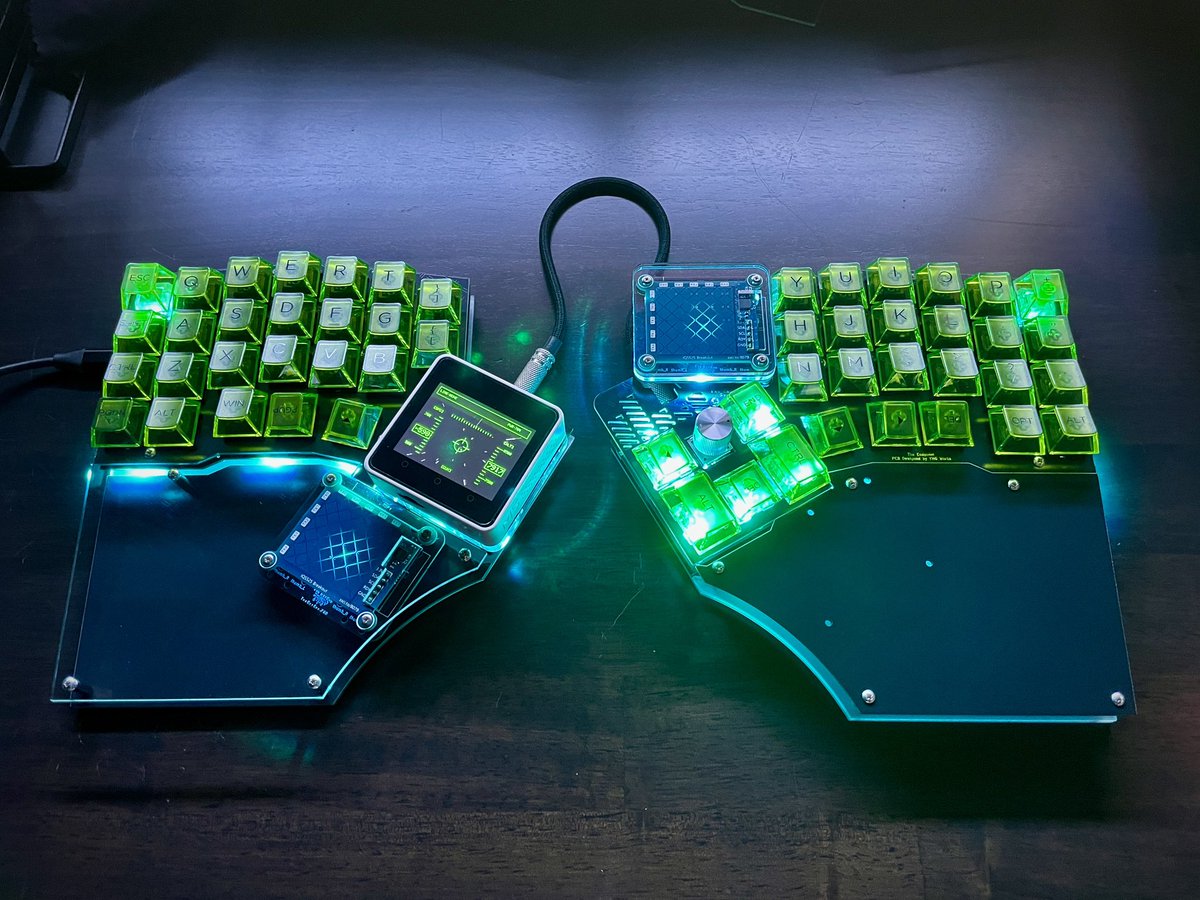 ymg_yamag's tweet photo. コクピットUI
Keyboard: The Endpoint_RP2040
Switch: Gateron Oil King Linear
Keycap: XVX PBT 自家染色
Option: The Extend_stack,trackpad,RP
,TheEndrest(palmrest)
#KEEB_PD #KEEB_PD_R292 #自作キーボード #TheEndpoint #Endrest #俺キー #TheExtend #プラ染め太郎 https://t.co/BkfcWiFSlM
