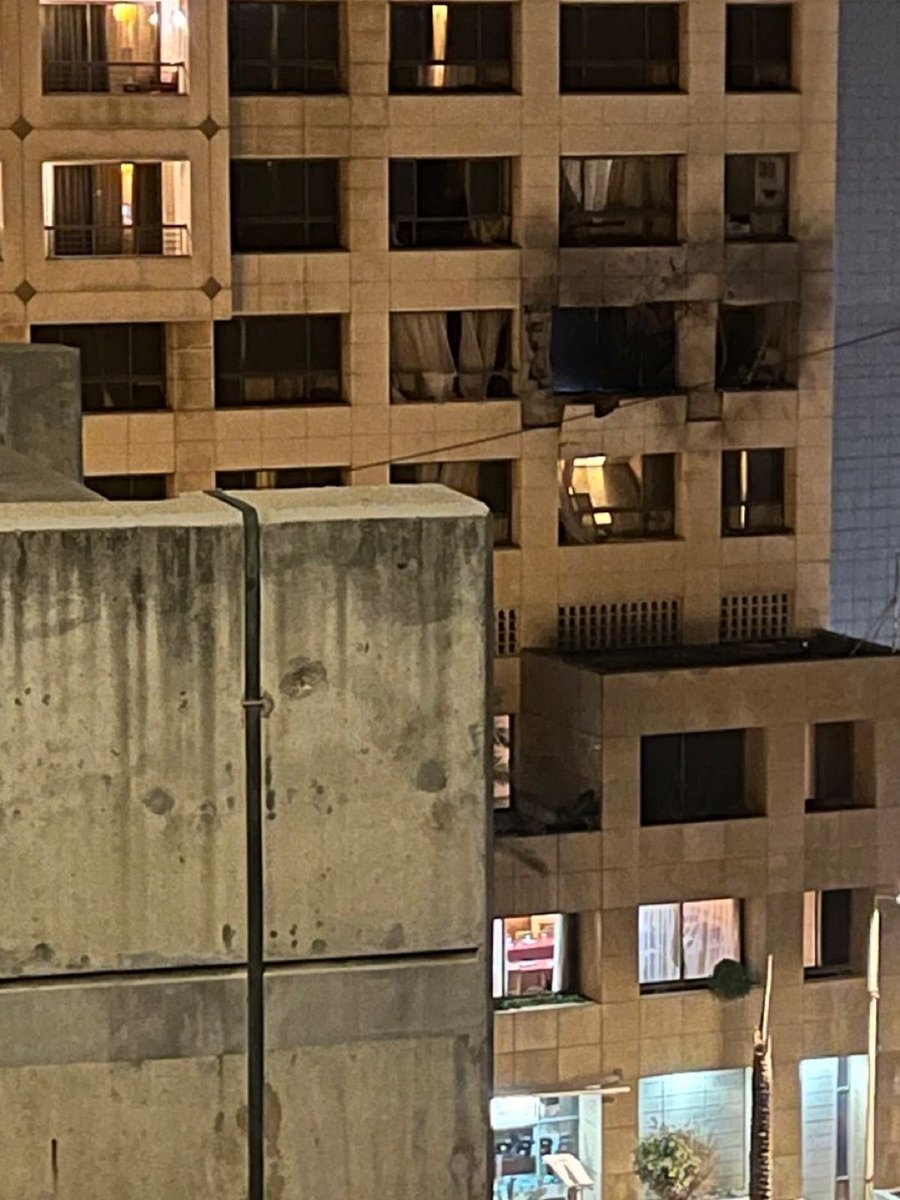 ryan_rk2's tweet photo. حرس خرا ثوري ايراني ب فنادق 5 نجوم تكلفة الليلة ابداء من 200-300$ 

وربع مليون شيعي مشردين يقضون حاجاتهم عالطرقات كرمال اسناد طهران. https://t.co/ioFW3jQHLD