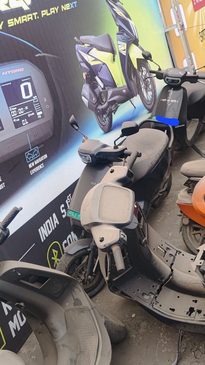 Ayush_P1689's tweet photo. @bhash @OlaElectric Sir, I don’t want a new scooter. I just want my existing one repaired. My Ola scooter has been dead since 24 Dec 2025 (74+ days) and is still lying at the service center without diagnosis.
Ticket No: 11441261
Please fix customer issues before offering new scooters. https://t.co/npng0JWlPu