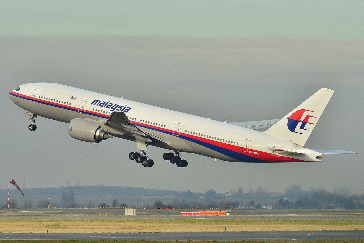OnDisasters's tweet image. OTD in 2014: Malaysian Airlines MH 370, a B-777 with 239 aboard, disappears off Penang (Malaysia). Contact was lost some 40 mins after take-off, on the Thailand Gulf. Jet was never found; light debris later surfaced in the Indian Ocean. Cause officially undetermined. (more info