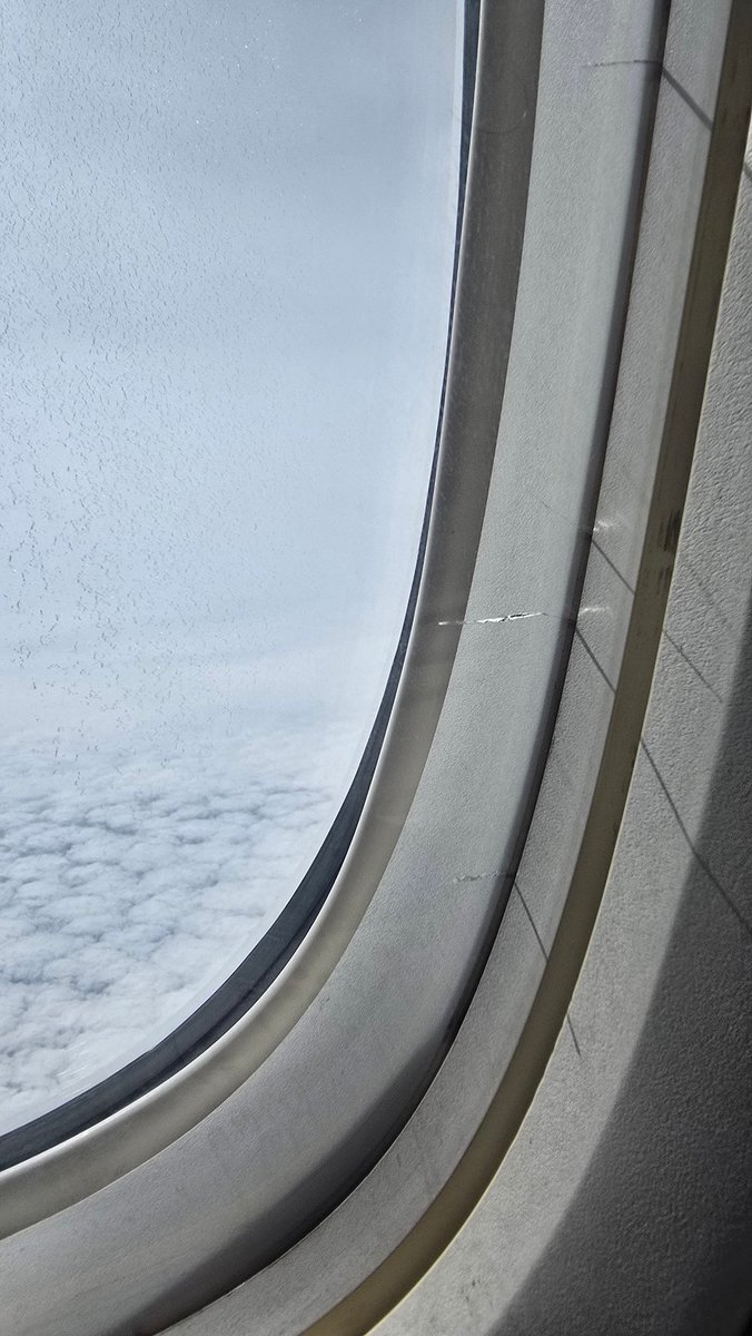 pancy716's tweet photo. The pathetic condition of Air India flight from Delhi to Vancouver in Business class. Broken seats, cracked window, worn out fabric, helpless crew but hey in India it's acceptable coz Jugaad works !! If this was a Euro plane, this would be grounded. 
@airindia @JM_Scindia https://t.co/4G4s1F200K