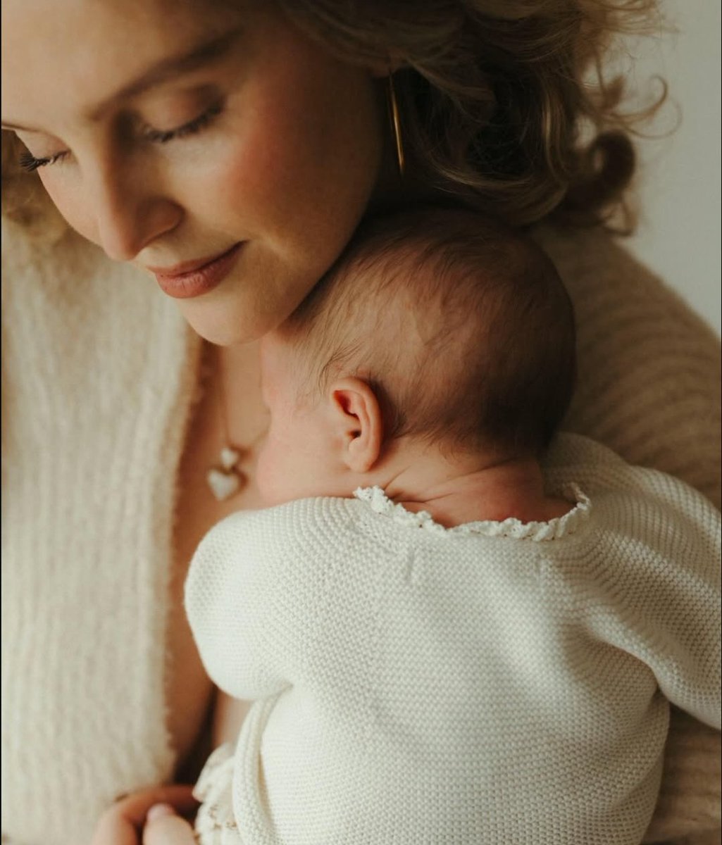 hourly little mix tweet media