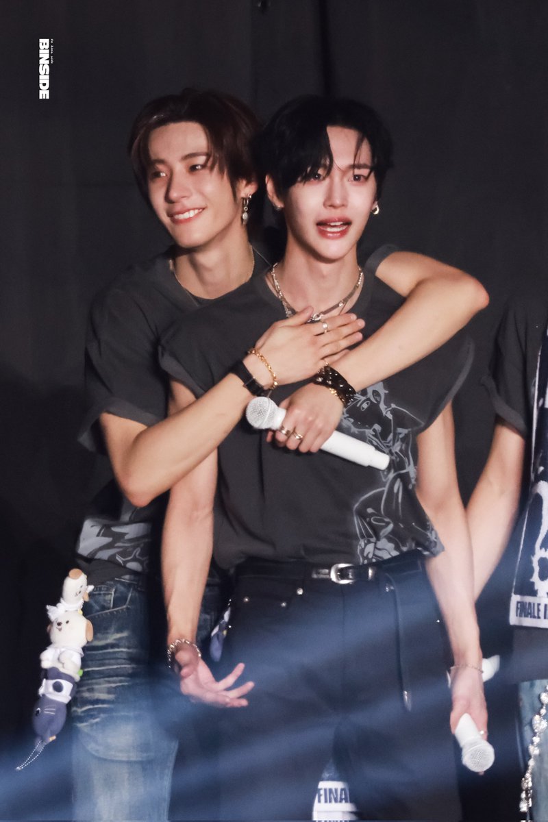 binside02's tweet photo. 눈물 참으려고 짓는 표정들일텐데
귀여워해서 미안해 삐나 
근데.. 너무 귀엽드라... 🙄
고생많아써 고마워 정말

#RIIZE #WONBIN #ANTON #라이즈 #원빈 #앤톤 https://t.co/GCv1bwY8xv