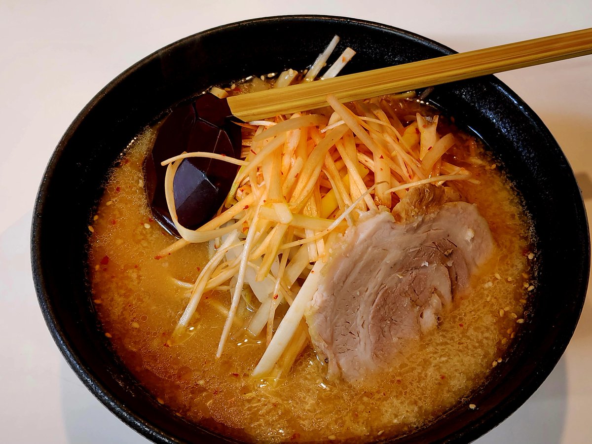 doshiemon's tweet photo. 丼セットの丼が無かった(  ´•ω•`  )

 #どしえめん https://t.co/Ckfe8yPeDq