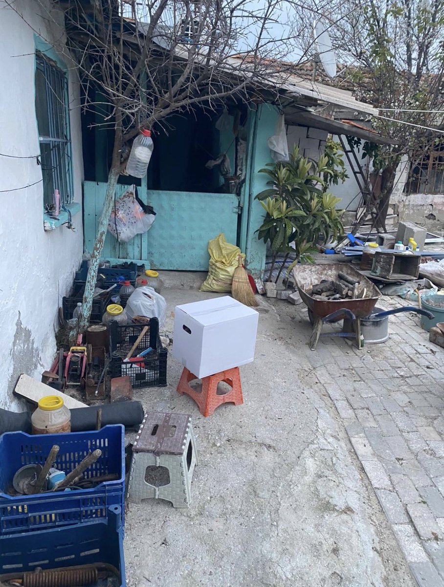 korhankocoglu's tweet photo. Mübarek Ramazan’da, hoş görünün, birlik ve beraberliğin tezahür ettiği, sevgi ve saygı dolu dayanışmanın gönüllere dokunduğu bir dönemde, 5.000 Vatandaşımıza, umut olabilmenin kıvanç ve mutluluğunu duymaktayız. Hayırlı Ramazanlar🇹🇷 @Akparti https://t.co/JrwgmVNqF2