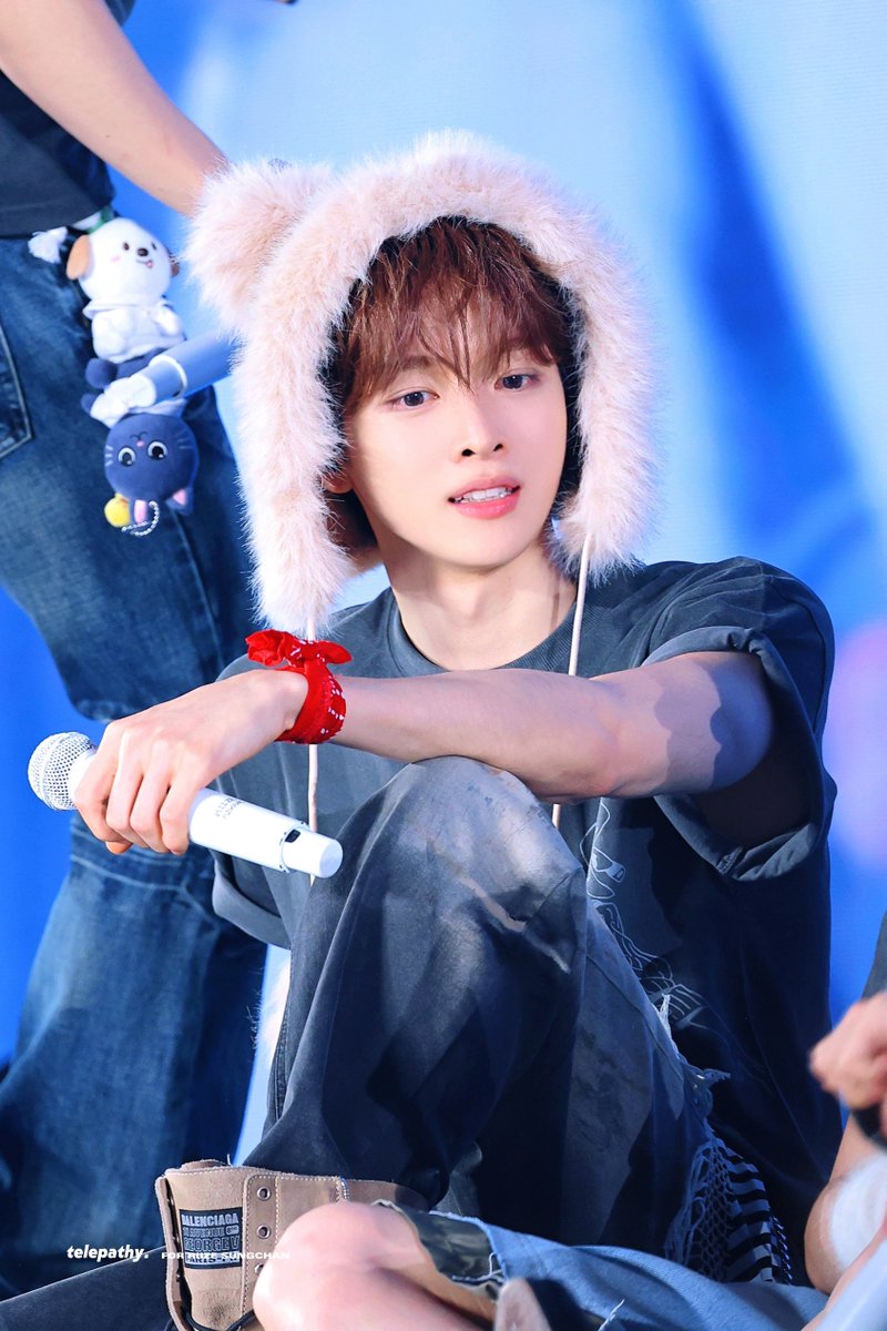 𝐭𝐞𝐥𝐞𝐩𝐚𝐭𝐡𝐲. tweet media